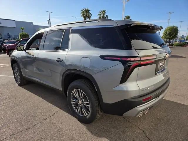 2026 Chevrolet Traverse FWD LT