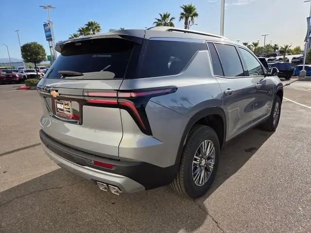 2026 Chevrolet Traverse FWD LT