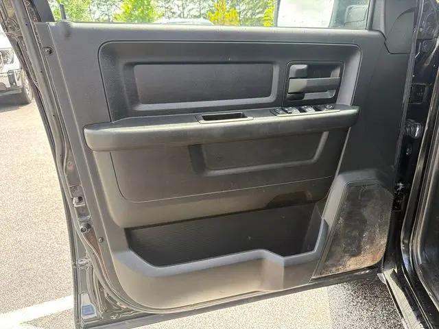 2024 Ram 1500 Classic Tradesman Crew Cab 4x4 6'4" Box
