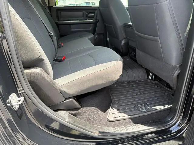 2024 Ram 1500 Classic Tradesman Crew Cab 4x4 6'4" Box