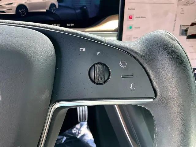2023 Tesla Model X Standard Range