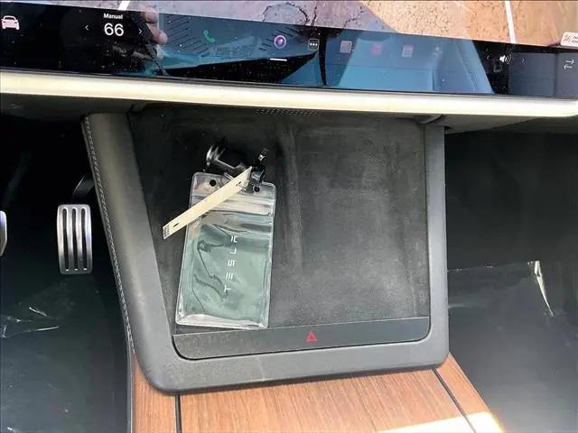 2023 Tesla Model X Standard Range