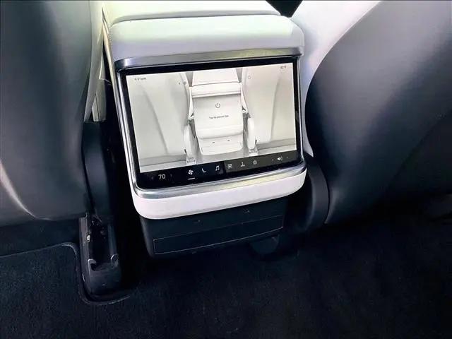 2023 Tesla Model X Standard Range
