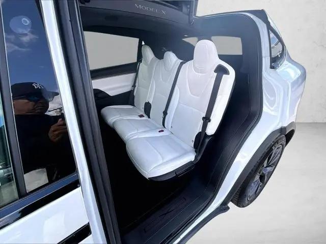2023 Tesla Model X Standard Range