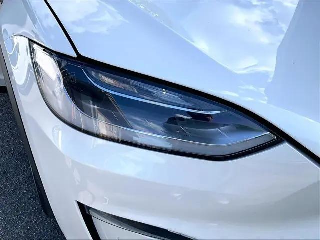 2023 Tesla Model X Standard Range
