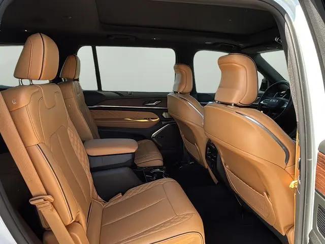 2023 Jeep Grand Cherokee L Summit 4x4