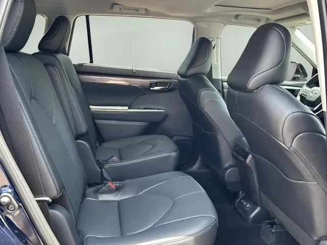 2026 Toyota Highlander Hybrid Limited