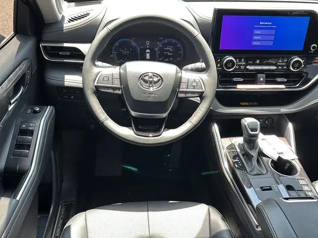 2026 Toyota Highlander Hybrid Limited