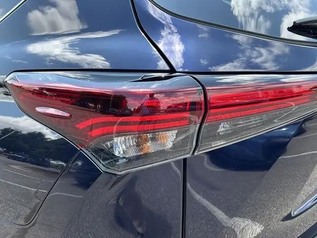 2026 Toyota Highlander Hybrid Limited