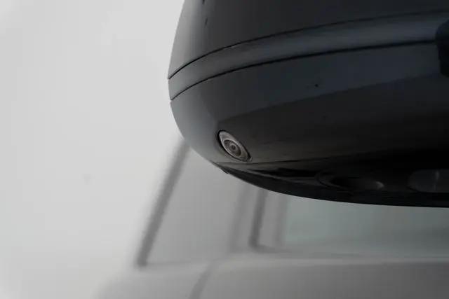 2025 Land Rover Range Rover Sport P360 SE
