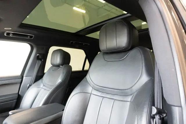 2025 Land Rover Range Rover Sport P360 SE
