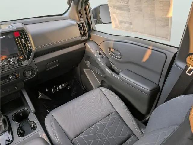 2026 Nissan Frontier Crew Cab SV 4x2