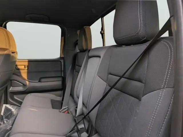 2026 Nissan Frontier Crew Cab SV 4x2