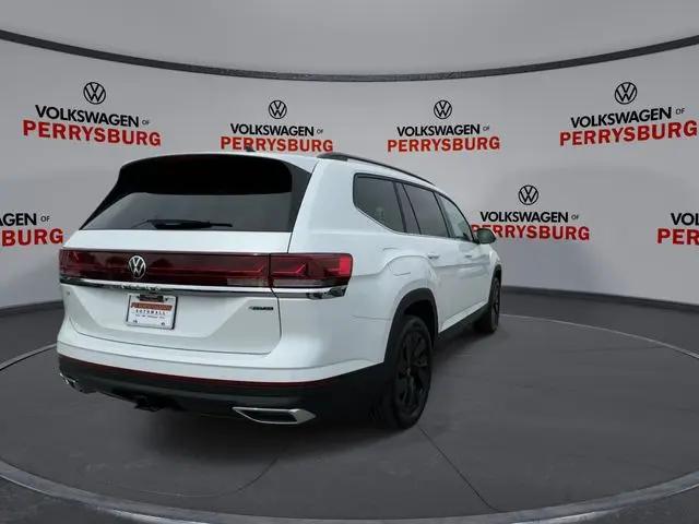 2026 Volkswagen Atlas SE with Technology