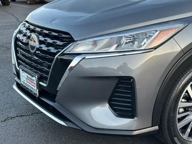 2023 Nissan Kicks SV Xtronic CVT