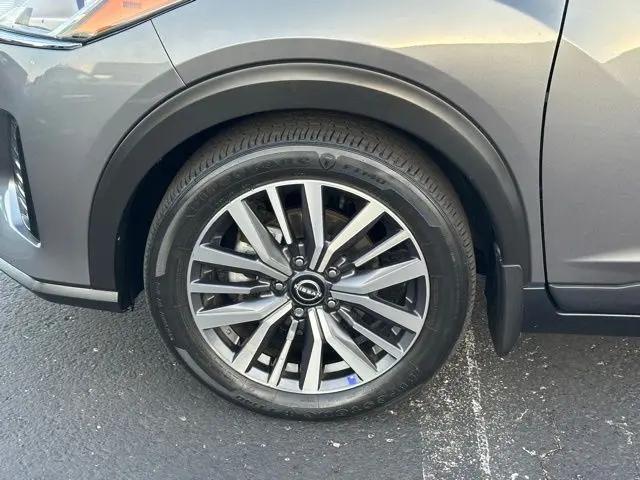 2023 Nissan Kicks SV Xtronic CVT