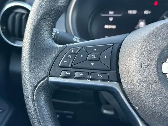 2023 Nissan Kicks SV Xtronic CVT