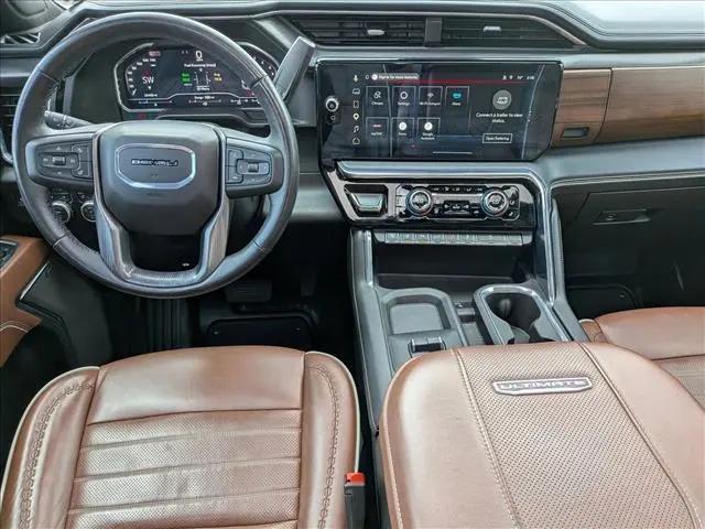 2025 GMC Sierra 2500HD 4WD Crew Cab Standard Bed Denali Ultimate