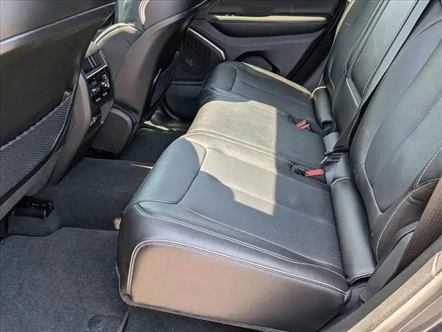 2025 Jeep Grand Cherokee Overland 4x4