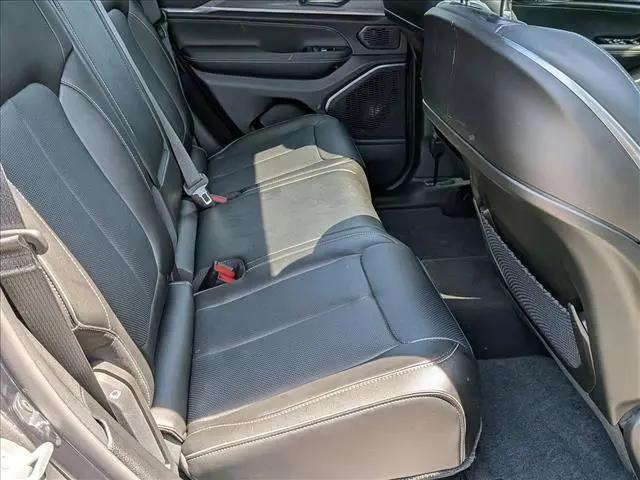 2025 Jeep Grand Cherokee Overland 4x4