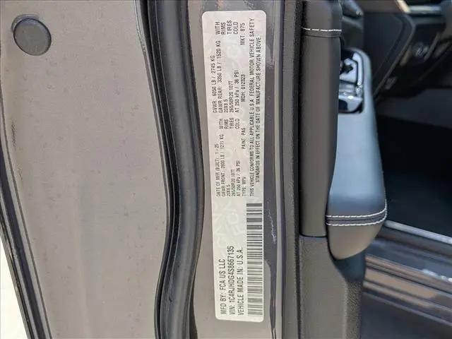 2025 Jeep Grand Cherokee Overland 4x4