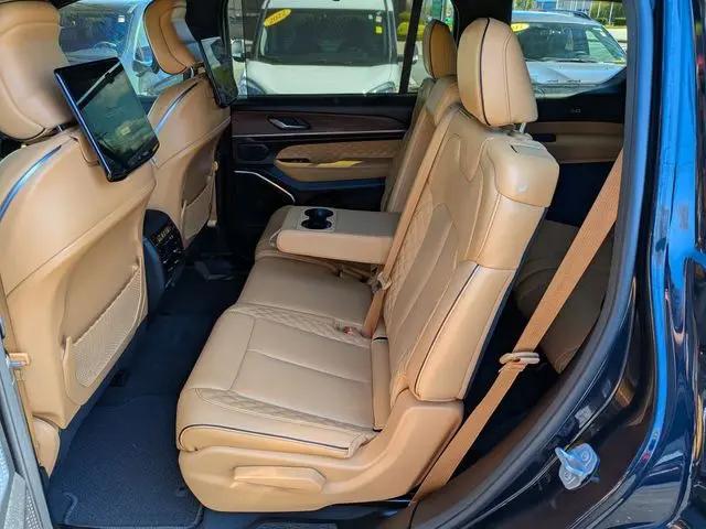 2024 Jeep Grand Cherokee L Summit 4x4