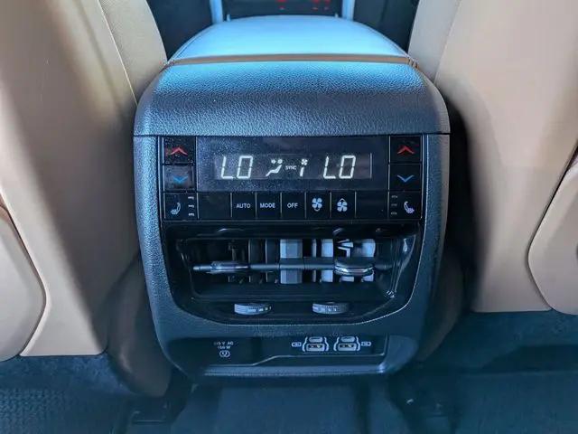 2024 Jeep Grand Cherokee L Summit 4x4