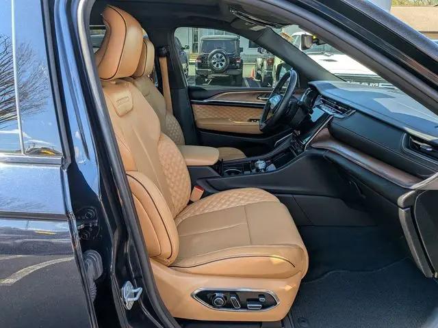 2024 Jeep Grand Cherokee L Summit 4x4