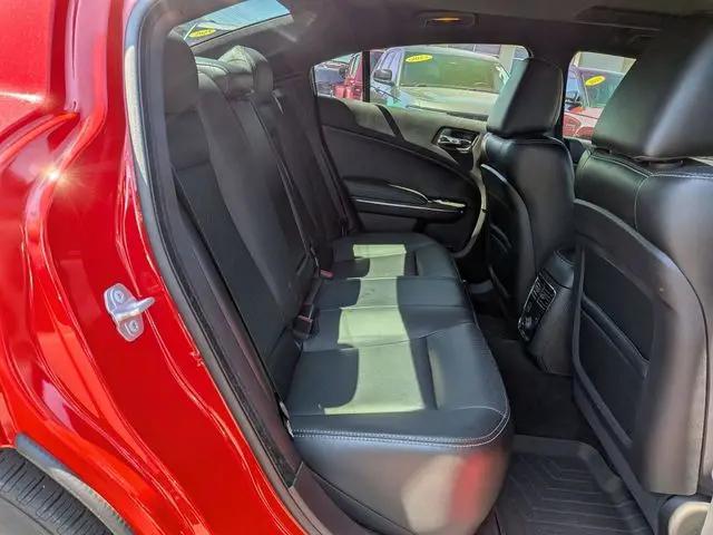 2014 Dodge Charger SXT Plus