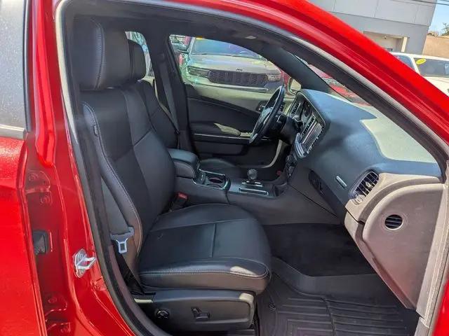2014 Dodge Charger SXT Plus