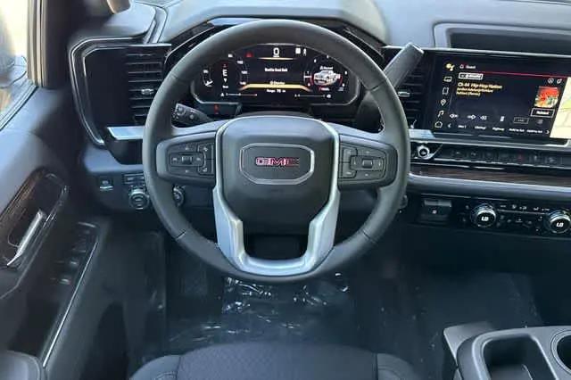 2026 GMC Sierra 1500 Crew Cab, Short Bed, SLE, 4WD