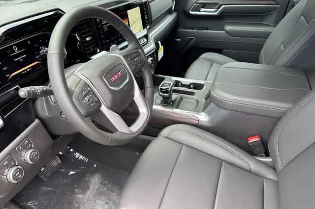 2026 GMC Sierra 1500 Crew Cab, Short Bed, SLT, 4WD