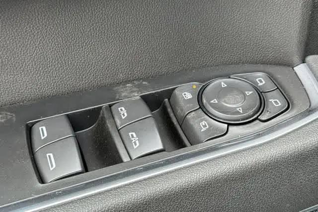 2026 GMC Sierra 1500 Crew Cab, Short Bed, SLT, 4WD