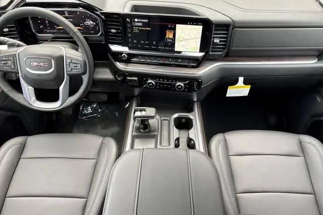 2026 GMC Sierra 1500 Crew Cab, Short Bed, SLT, 4WD