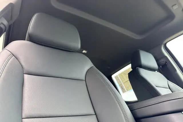 2026 GMC Sierra 1500 Crew Cab, Short Bed, SLT, 4WD