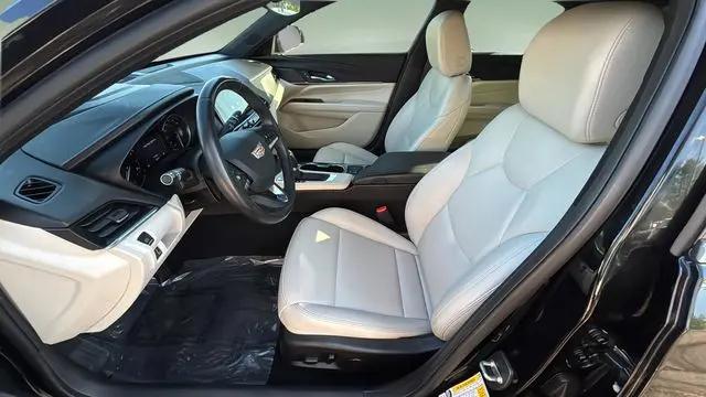 2023 Cadillac CT4 Luxury