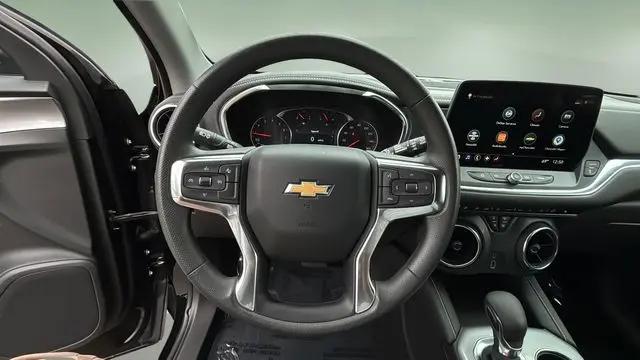 2025 Chevrolet Blazer AWD 2LT