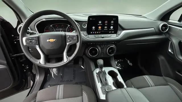 2025 Chevrolet Blazer AWD 2LT