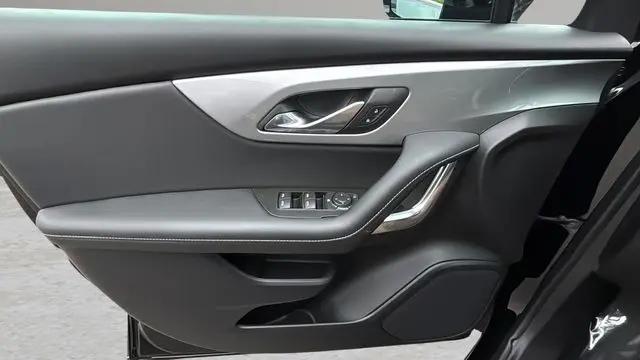 2025 Chevrolet Blazer AWD 2LT
