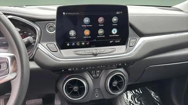 2025 Chevrolet Blazer AWD 2LT