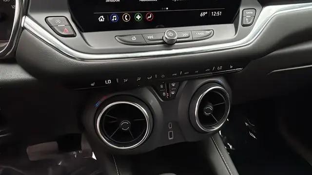 2025 Chevrolet Blazer AWD 2LT