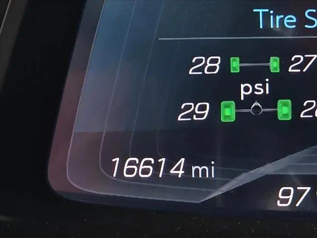 2024 Chevrolet Corvette 2LT