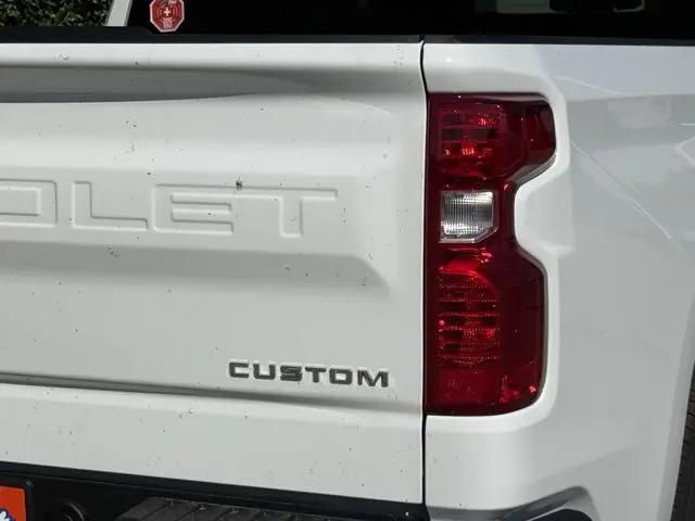 2026 Chevrolet Silverado 1500 2WD Crew Cab Short Bed Custom