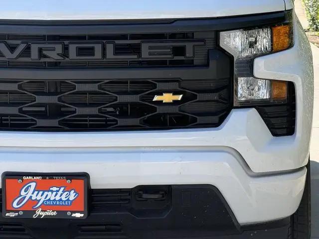 2026 Chevrolet Silverado 1500 2WD Crew Cab Short Bed Custom