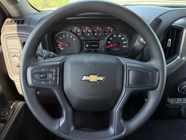 2026 Chevrolet Silverado 1500 2WD Crew Cab Short Bed Custom