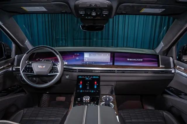 2026 Cadillac Escalade Platinum Sport