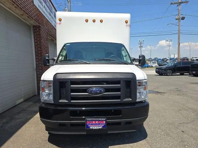 2024 Ford E-350 Cutaway Base