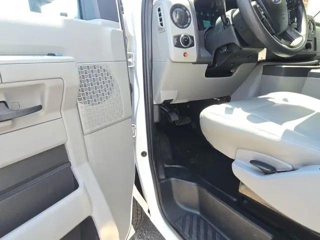 2024 Ford E-350 Cutaway Base