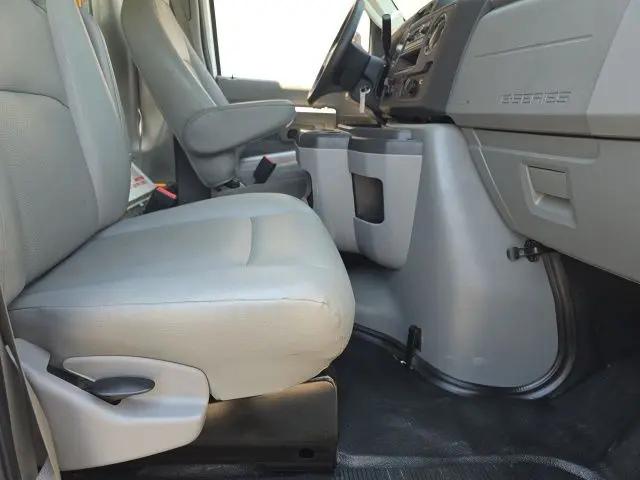 2024 Ford E-350 Cutaway Base