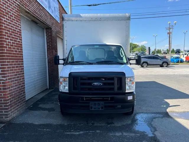 2024 Ford E-450 Cutaway Base